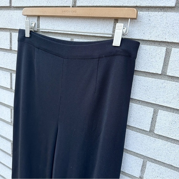 Exclusively Misook Black Pull On Knit Cropped Pants Stretch Acrylic Unlined - Picture 2 of 7